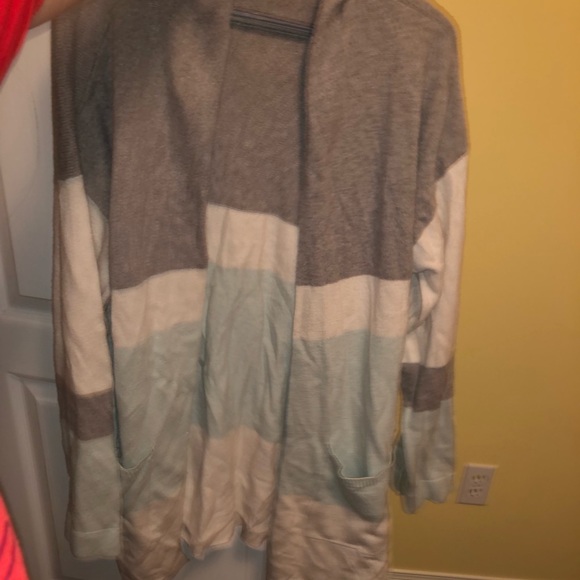 Gray white light green striped cardigan with pockets - Picture 1 of 1
